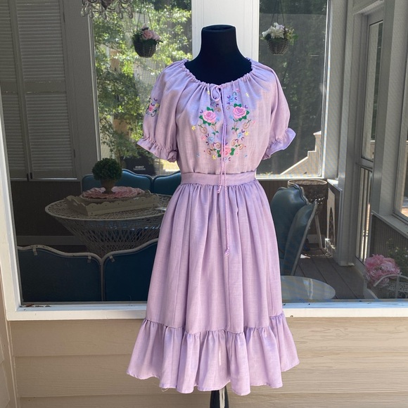 Vintage Dresses & Skirts - Vintage 70s Embroidered Cottagecore Top Skirt Set